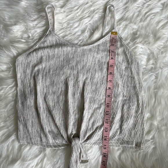 Caution to the Wind | Women’s Medium Heather Gray Cropped Ribbed Tank with Tie - Picture 7 of 8